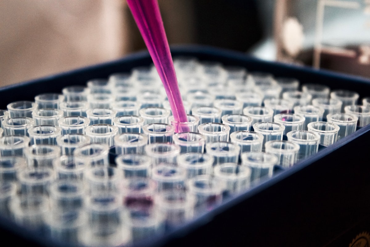 LANING Biotechnology R&D laboratory with HPLC instruments for impurity reference standards analysis